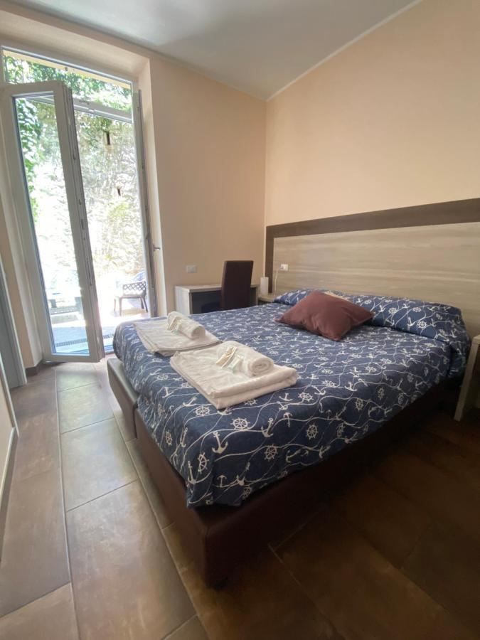 Good Night Moon Hotel La Spezia Ngoại thất bức ảnh
