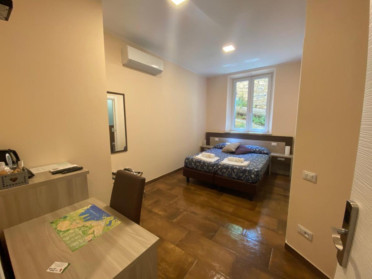 Good Night Moon Hotel La Spezia Ngoại thất bức ảnh