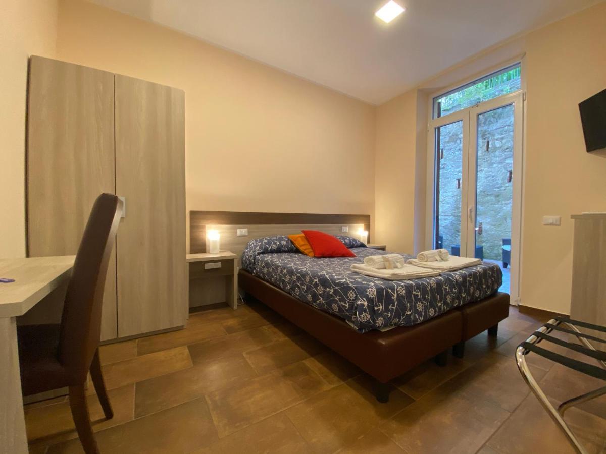 Good Night Moon Hotel La Spezia Ngoại thất bức ảnh
